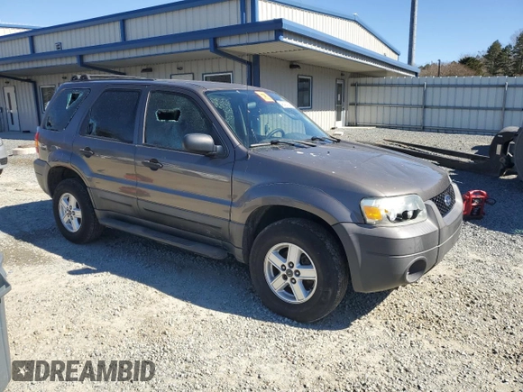 2005 Ford Escape XLS Value с VIN 1FMYU92Z75KB68457, выставлен на аукционе Copart как лот 46427005 с пробегом 144 278 миль миль и Списание • Salvage title. История ставок и продаж доступна на DreamBid. Изображение 4.