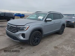 2024 Volkswagen Atlas SE z VIN 1V2JR2CA1RC537982, wystawiony jako IAAI lot #41429786 z przebiegiem 33 846 mil mil oraz . Historia ofert i sprzedaży dostępna na DreamBid. Obrazek 14.