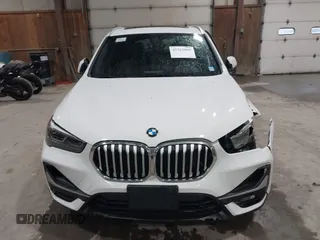 2021 BMW X1 xDrive28i with VIN WBXJG9C04M5T82884, listed as a IAAI auction lot 42242890 with 24,647 mi miles and . Bid and sale history available at DreamBid. Image 12.