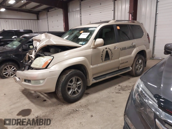 2009 Lexus GX 470 with VIN JTJBT20X690177929, listed as a IAAI auction lot 42006100 with 271,850 mi miles and . Bid and sale history available at carsss.com. Image 17.