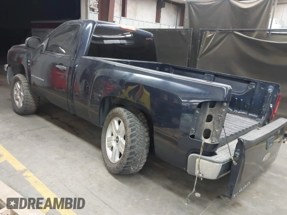 2008 Chevrolet Silverado 1500 Work Truck with VIN 1GCEC14C68Z210990, listed as a IAAI auction lot 41711630 with 185,409 mi miles. Bid and sale history available at carsss.com. Image 3.