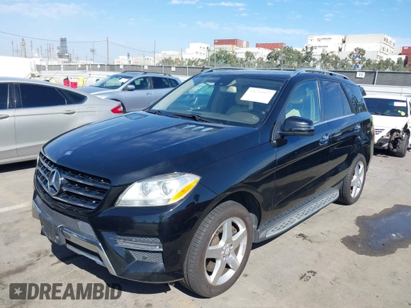 2013 Mercedes-Benz M 550 with VIN 4JGDA7DB3DA148853, listed as a IAAI auction lot 41659913 with 203,055 mi miles and . Bid and sale history available at DreamBid. Image 6.
