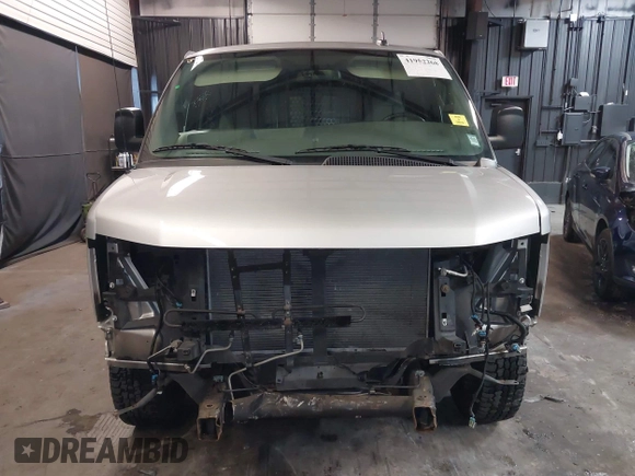 2018 Chevrolet Express Cargo Van with VIN 1GCWGAFG6J1226085, listed as a IAAI auction lot 41952268 with 53,293 mi miles. Bid and sale history available at carsss.com. Image 13.