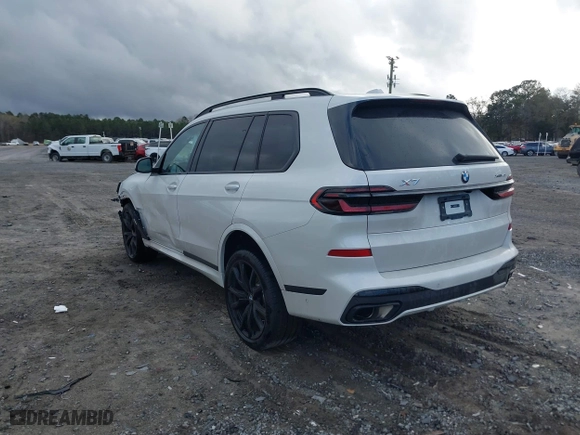 2025 BMW X7 xDrive40i with VIN 5UX23EM03S9X59164, listed as a IAAI auction lot 41263426 with 4,949 mi miles. Bid and sale history available at carsss.com. Image 3.
