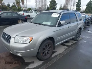 2007 Subaru Forester X w/Premium Pkg with VIN JF1SG65667H741033, listed as a IAAI auction lot 41920789 with 204,150 mi miles. Bid and sale history available at carsss.com. Image 2.