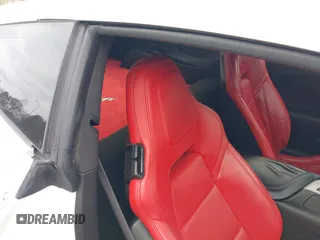 2014 Chevrolet Corvette 1LT z VIN 1G1YA2D7XE5128719, wystawiony jako IAAI lot #40877448 z przebiegiem 75 961 mil mil oraz . Historia ofert i sprzedaży dostępna na DreamBid. Obrazek 8.