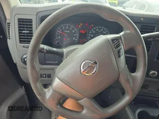 2016 Nissan NV S z VIN 1N6AF0LY6GN805550, wystawiony jako IAAI lot #42517032 z przebiegiem 238 389 mil mil oraz . Historia ofert i sprzedaży dostępna na DreamBid. Obrazek 19.