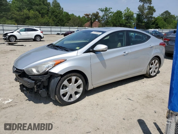 2013 Hyundai Elantra GLS z VIN KMHDH4AE1DU607918, wystawiony jako Copart lot #57078595 z przebiegiem 262 116 mil mil oraz Czysty tytuł • Clean title. Historia ofert i sprzedaży dostępna na DreamBid. Obrazek 1.