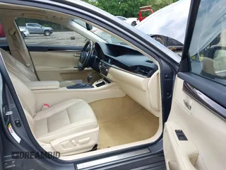 2014 Lexus ES 330 z VIN JTHBK1GG4E2129607, wystawiony jako IAAI lot #42468963 z przebiegiem 115 158 mil mil oraz . Historia ofert i sprzedaży dostępna na DreamBid. Obrazek 5.