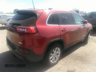 2016 Jeep Cherokee Latitude with VIN 1C4PJMCB9GW142189, listed as a IAAI auction lot 42010107 with 117,835 mi miles and . Bid and sale history available at DreamBid. Image 4.
