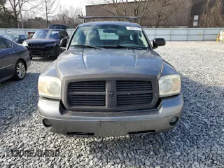 2006 Dodge Dakota SLT with VIN 1D7HW42N36S535067, listed as a Copart auction lot 49961015 with Not Provided miles and Non Repairable. Bid and sale history available at carsss.com. Image 5.