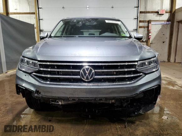 2024 Volkswagen Tiguan Wolfsburg Edition with VIN 3VV5B7AX7RM213589, listed as a Copart auction lot 50335945 with 4,200 mi miles and Clean title. Bid and sale history available at DreamBid. Image 5.