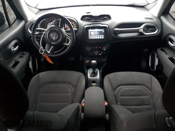 2018 Jeep Renegade Latitude z VIN ZACCJBBB7JPJ39426, wystawiony jako Copart lot #84618564 z przebiegiem Nie podano mil oraz Szkoda całkowita • Salvage title. Historia ofert i sprzedaży dostępna na DreamBid. Obrazek 8.