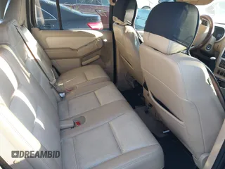 2006 Mercury Mountaineer Luxury with VIN 4M2EU47E46UJ22519, listed as a IAAI auction lot 41766174 with 999,999 mi miles. Bid and sale history available at carsss.com. Image 8.
