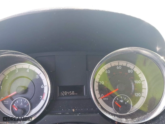 2019 Dodge Grand Caravan SE with VIN 2C7WDGBG7KR808178, listed as a IAAI auction lot 39601907 with 128,458 mi miles. Bid and sale history available at carsss.com. Image 7.