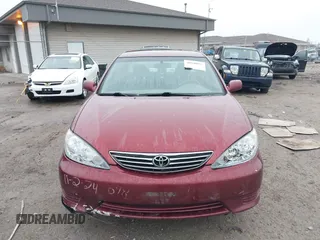 2006 Toyota Camry STD with VIN 4T1BE32K96U146291, listed as a IAAI auction lot 40940095 with 186,957 mi miles. Bid and sale history available at carsss.com. Image 12.