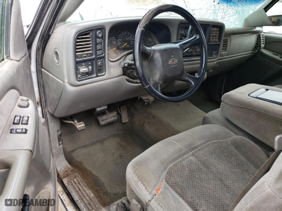 2000 Chevrolet Silverado 1500 LS with VIN 1GCEK19TXYZ181702, listed as a Copart auction lot 50802875 with 302,705 mi miles and Salvage Title. Bid and sale history available at carsss.com. Image 8.