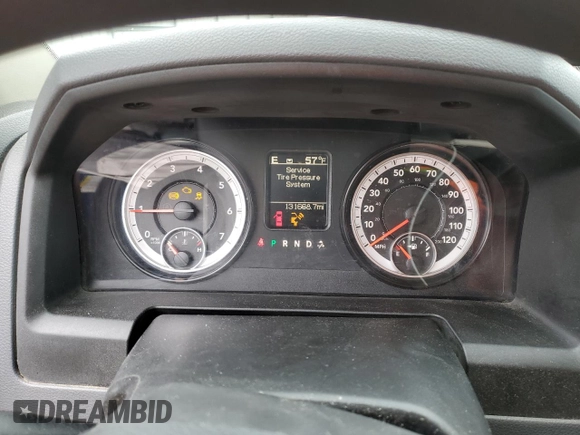 2015 Ram 1500 Tradesman z VIN 3C6RR7KT7FG700218, wystawiony jako Copart lot #58926235 z przebiegiem 131 668 mil mil oraz Szkoda całkowita • Salvage title. Historia ofert i sprzedaży dostępna na DreamBid. Obrazek 9.