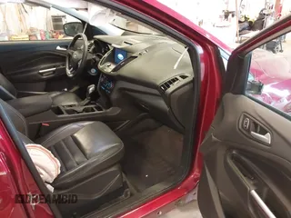 2018 Ford Escape SEL z VIN 1FMCU9HD7JUB52313, wystawiony jako IAAI lot #41901949 z przebiegiem 100 568 mil mil oraz . Historia ofert i sprzedaży dostępna na DreamBid. Obrazek 5.