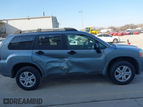 2008 Mitsubishi Endeavor LS with VIN 4A4MN21S98E043502, listed as a IAAI auction lot 41783447 with 114,394 mi miles. Bid and sale history available at carsss.com. Image 13.