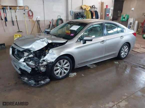 2015 Subaru Legacy 2.5i Premium with VIN 4S3BNBC6XF3057710, listed as a IAAI auction lot 41492822 with 204,767 mi miles. Bid and sale history available at carsss.com. Image 2.