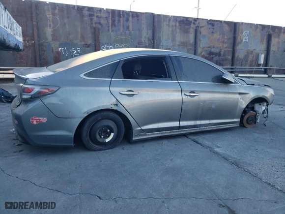 2017 Hyundai Sonata Plug-In Hybrid Limited with VIN KMHE54L26HA068462, listed as a Copart auction lot 83338354 with 0 mi miles and Clean Title. Bid and sale history available at carsss.com. Image 3.