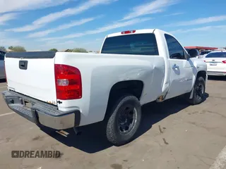 2009 Chevrolet Silverado 1500 Work Truck with VIN 1GCEC14019Z276063, listed as a IAAI auction lot 41654795 with 190,331 mi miles. Bid and sale history available at carsss.com. Image 4.