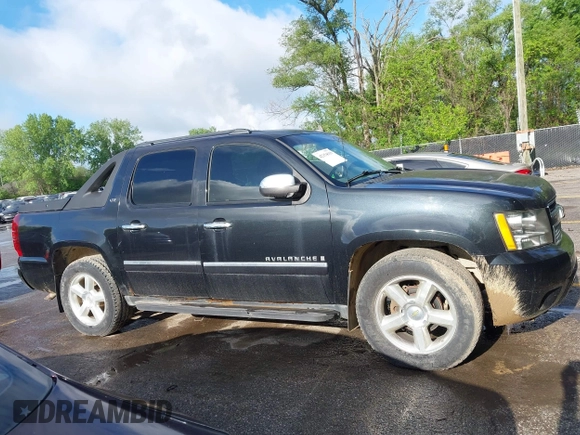2010 Chevrolet Avalanche LTZ with VIN 3GNVKGE07AG147633, listed as a IAAI auction lot 42154619 with 171,420 mi miles. Bid and sale history available at carsss.com. Image 14.