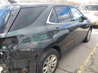 2020 Chevrolet Equinox LT with VIN 2GNAXJEV4L6162520, listed as a IAAI auction lot 40941503 with 103,841 mi miles. Bid and sale history available at carsss.com. Image 17.