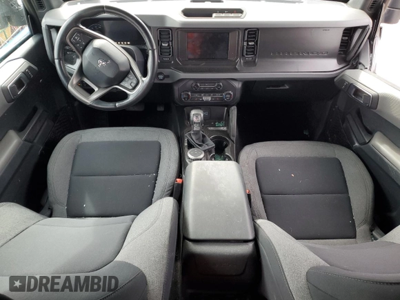 2021 Ford Bronco z VIN 1FMEE5BP8MLA68271, wystawiony jako Copart lot #72126884 z przebiegiem 36 942 mil mil oraz Szkoda całkowita • Salvage title. Historia ofert i sprzedaży dostępna na DreamBid. Obrazek 8.