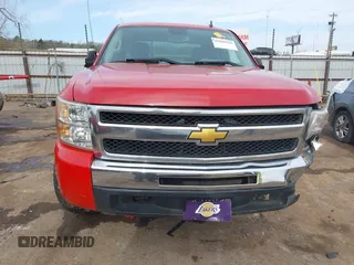 2009 Chevrolet Silverado 1500 LS with VIN 3GCEC13C59G274277, listed as a IAAI auction lot 41849116 with 207,961 mi miles and . Bid and sale history available at DreamBid. Image 13.