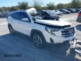 2020 GMC Terrain SLT z VIN 3GKALPEV8LL244239, wystawiony jako IAAI lot #41724076 z przebiegiem Nie podano mil oraz . Historia ofert i sprzedaży dostępna na DreamBid. Obrazek 1.