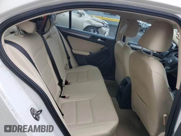 2013 Volkswagen Jetta TDI with VIN 3VWLL7AJ8DM352991, listed as a Copart auction lot 68473304 with 102,097 mi miles and Salvage title. Bid and sale history available at DreamBid. Image 11.