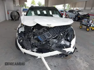 2018 Jeep Compass Latitude с VIN 3C4NJCBB1JT125077, выставлен на аукционе IAAI как лот 42381217 с пробегом 78 650 миль миль и . История ставок и продаж доступна на DreamBid. Изображение 6.
