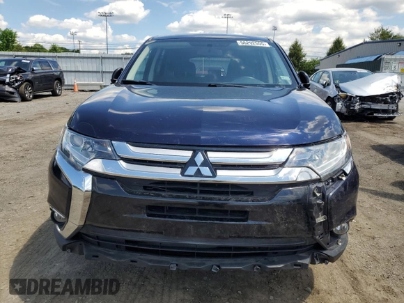 2018 Mitsubishi Outlander SE with VIN JA4AD3A34JZ013831, listed as a Copart auction lot 56292555 with 45,454 mi miles and Salvage title. Bid and sale history available at DreamBid. Image 5.