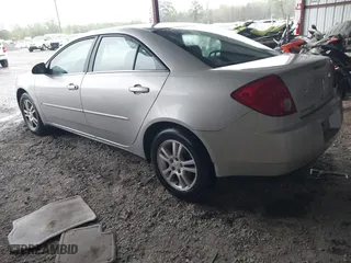 2006 Pontiac G6 6-Cyl with VIN 1G2ZG578364212411, listed as a IAAI auction lot 41978085 with 226,338 mi miles. Bid and sale history available at carsss.com. Image 3.