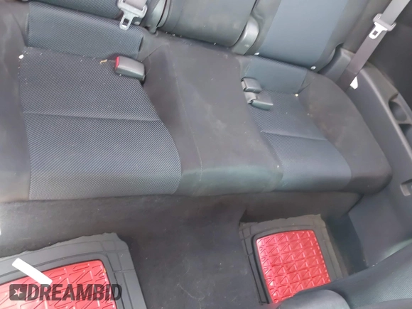 2005 Scion tC z VIN JTKDE167350041980, wystawiony jako IAAI lot #42015233 z przebiegiem 218 891 mil mil oraz . Historia ofert i sprzedaży dostępna na DreamBid. Obrazek 8.