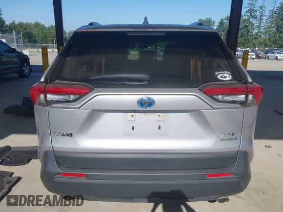 2021 Toyota RAV4 Hybrid LE with VIN JTMB6RFV1MD021212, listed as a IAAI auction lot 42770099 with 39,455 mi miles and . Bid and sale history available at DreamBid. Image 17.