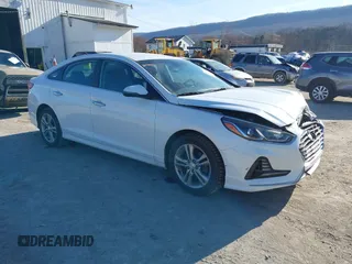 2018 Hyundai Sonata Limited with VIN 5NPE34AF5JH638577, listed as a IAAI auction lot 41760256 with 112,055 mi miles. Bid and sale history available at carsss.com. Image 1.