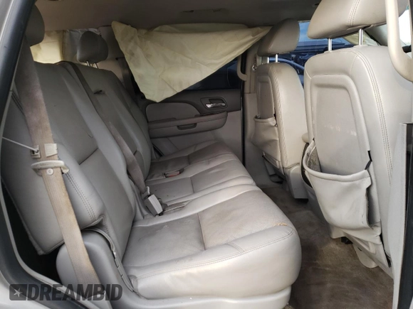 2009 Chevrolet Tahoe LTZ z VIN 1GNFC33039R211675, wystawiony jako Copart lot #81432314 z przebiegiem 189 499 mil mil oraz Szkoda całkowita • Salvage title. Historia ofert i sprzedaży dostępna na DreamBid. Obrazek 11.