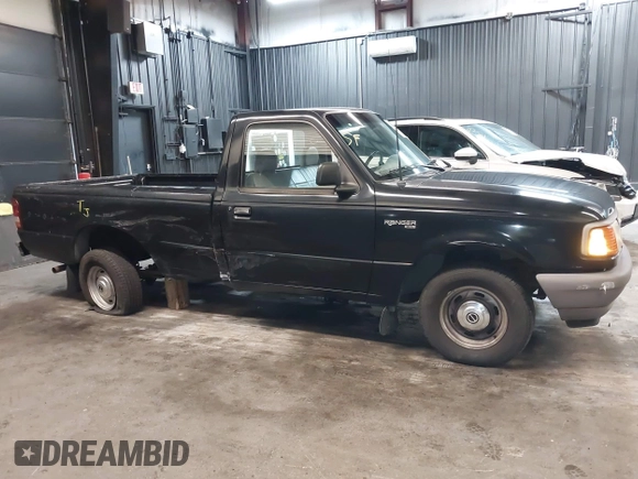 1995 Ford Ranger Splash z VIN 1FTCR10A7STA63518, wystawiony jako IAAI lot #42098095 z przebiegiem 75 409 mil mil oraz . Historia ofert i sprzedaży dostępna na DreamBid. Obrazek 13.