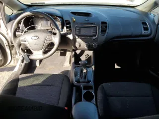 2018 Kia Forte LX with VIN 3KPFK4A71JE281810, listed as a Copart auction lot 48655715 with 101,804 mi miles and Salvage Title. Bid and sale history available at carsss.com. Image 8.
