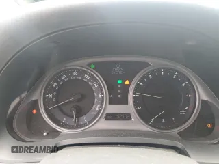 2009 Lexus IS 250 with VIN JTHCK262195028304, listed as a Copart auction lot 61438245 with 152,572 mi miles and Salvage title. Bid and sale history available at DreamBid. Image 9.