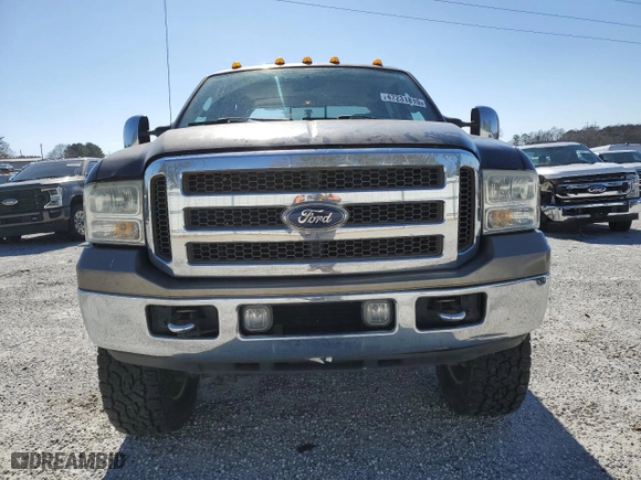 2006 Ford Super Duty F-350 SRW XL with VIN 1FTWW31P66ED80172, listed as a Copart auction lot 47231815 with 191,113 mi miles and Salvage Title. Bid and sale history available at carsss.com. Image 5.