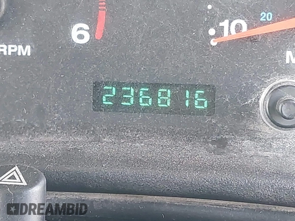 2006 Jeep Wrangler Sport Right Hand Drive with VIN 1J4F449S46P716520, listed as a IAAI auction lot 41763887 with 236,816 mi miles. Bid and sale history available at carsss.com. Image 15.