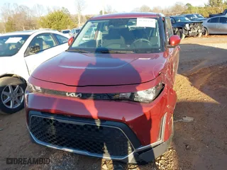 2025 Kia Soul LX with VIN KNDJ23AU4S7246321, listed as a IAAI auction lot 41202190 with 102 mi miles. Bid and sale history available at carsss.com. Image 12.