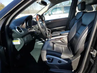 2010 Mercedes-Benz M 550 with VIN 4JGBB7CB4AA533176, listed as a Copart auction lot 49954325 with 165,620 mi miles and Salvage Title. Bid and sale history available at DreamBid. Image 7.