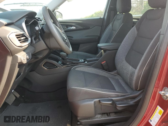 2021 Chevrolet TrailBlazer LS with VIN KL79MMS28MB130150, listed as a Copart auction lot 59362944 with 38,755 mi miles and Salvage Title. Bid and sale history available at DreamBid. Image 7.