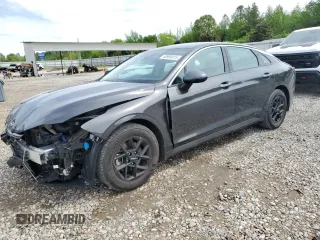 2025 Kia K5 LXS z VIN KNAG24J77S5322746, wystawiony jako Copart lot #53969015 z przebiegiem 10 407 mil mil oraz Szkoda całkowita • Salvage title. Historia ofert i sprzedaży dostępna na DreamBid. Obrazek 1.