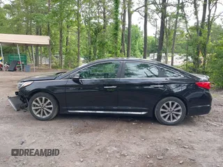 2017 Hyundai Sonata Sport z VIN 5NPE34AF2HH556347, wystawiony jako IAAI lot #42346721 z przebiegiem 94 845 mil mil oraz . Historia ofert i sprzedaży dostępna na DreamBid. Obrazek 15.